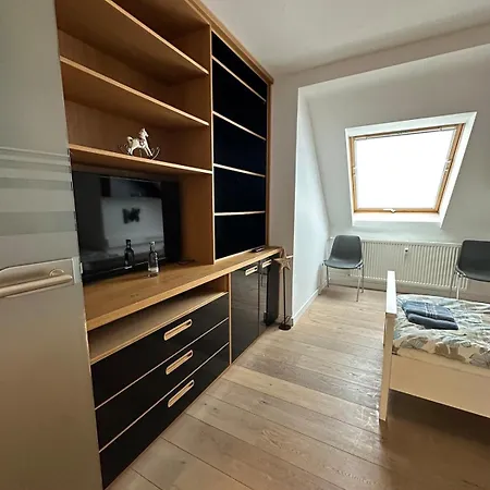 Messe Flat 3 6 Bett 120 Qm Διαμέρισμα Ανόβερο